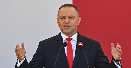Zmiana Konstytucji, czyli debata o niczym [OPINIA]