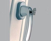Klamka z kluczykiem - podwójne zabezpieczenie okien