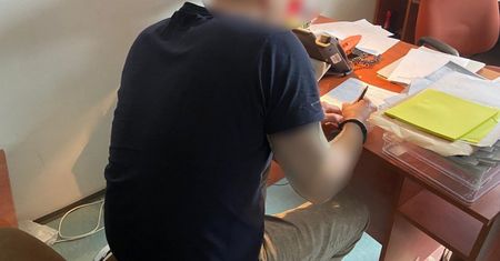 Awantura w barze. Przegrał w darta i wrócił z wiatrówką