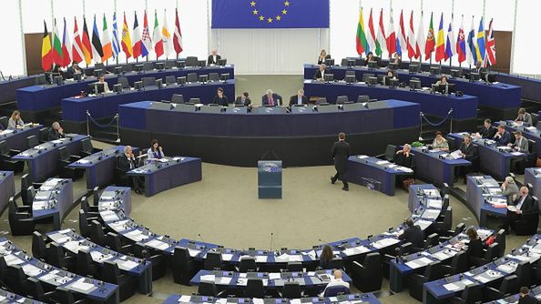 Parlament Europejski przyjął 100 bezdomnych kobiet. Wiele z nich to ofiary przemocy domowej, która nasila się podczas epidemii koronawirusa.