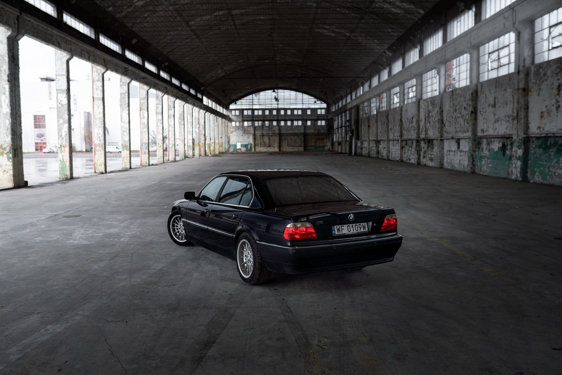 BMW Serii 7 E38