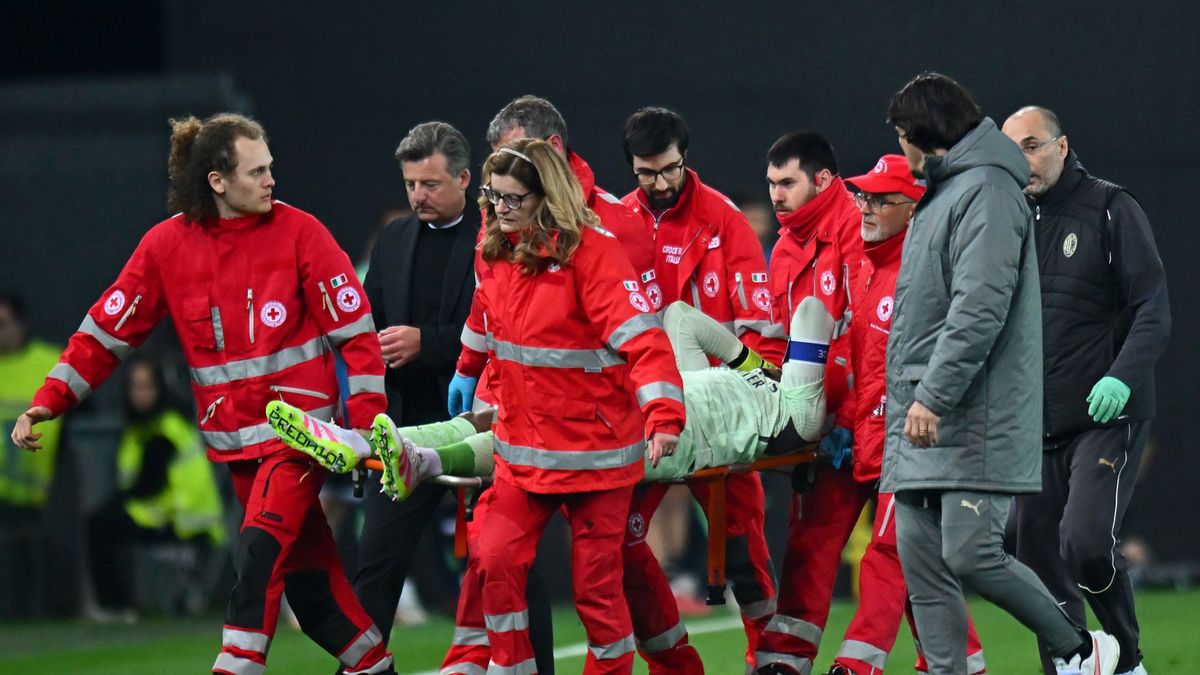 Getty Images / Alessandro Sabattini / Maignan opuścił boisko na noszach
