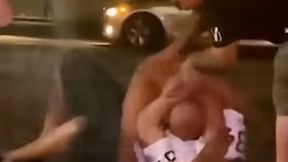 MMA. BJ Penn wdał się w bójkę przed klubem na Hawajach (wideo)