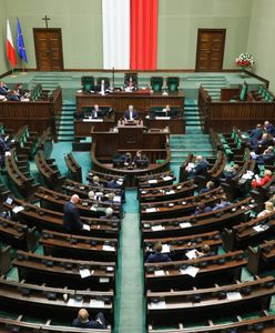 Jest najnowszy sondaż. Wzrost poparcia dla jednej partii