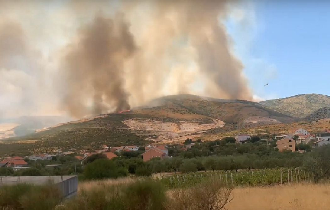 Chorwacja. Ogromny pożar w pobliżu Trogiru. Spłonęły setki hektarów ziemi 