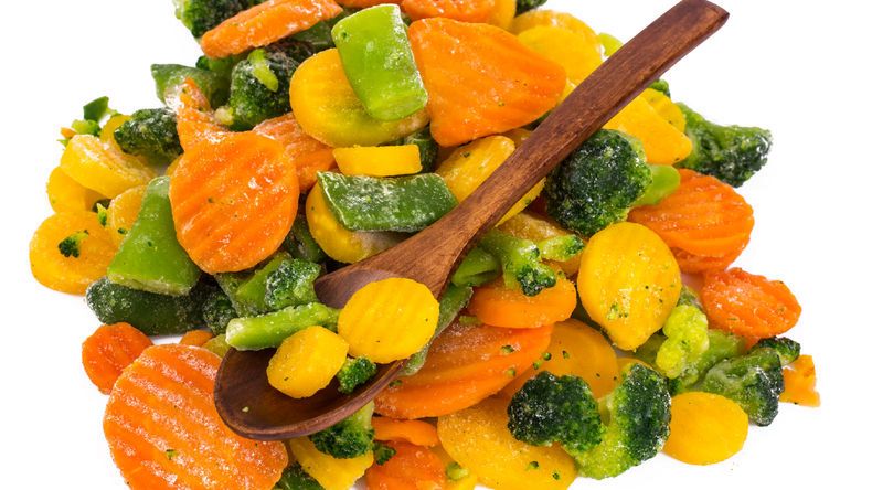 Mieszanka warzywna w puszce (produkt i płyn)