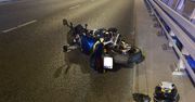 Warszawa: Motocyklem uderzył w barierki i wywrócił się na moście