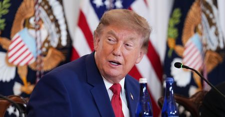 Sąd zatrzymuje budowę sali balowej. Trump ostro komentuje