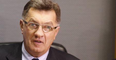 Premier Litwy najpopularniejszym politykiem w kraju