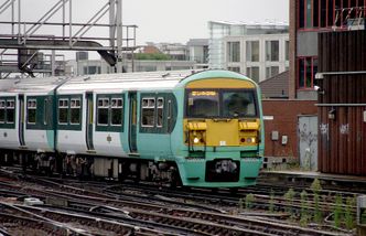 Strajk brytyjskich konduktorów. Przyczyna absurdalna, skutki opłakane