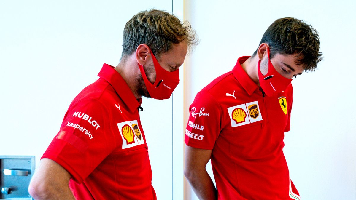 Sebastian Vettel (po lewej) i Charles Leclerc