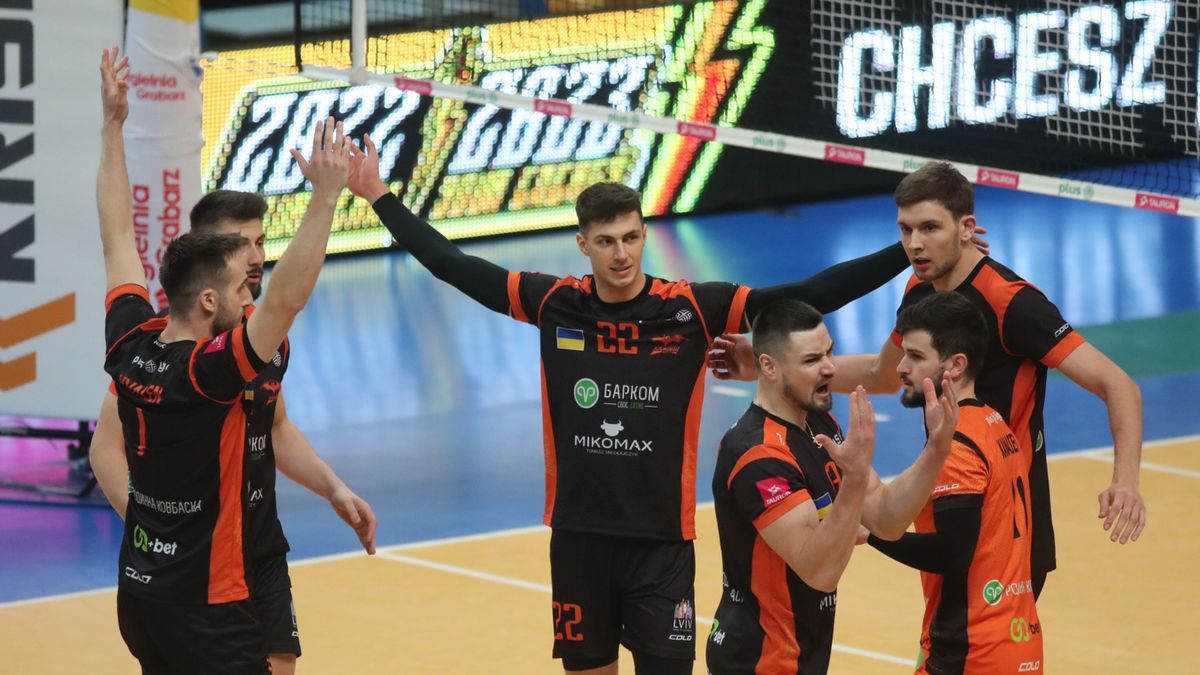 PAP / Marian Zubrzycki / Na zdjęciu: siatkarze Barkom Każany Lwów