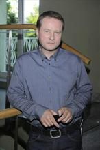 "Ojciec Mateusz": Tak Żmijewski imprezuje z księżmi