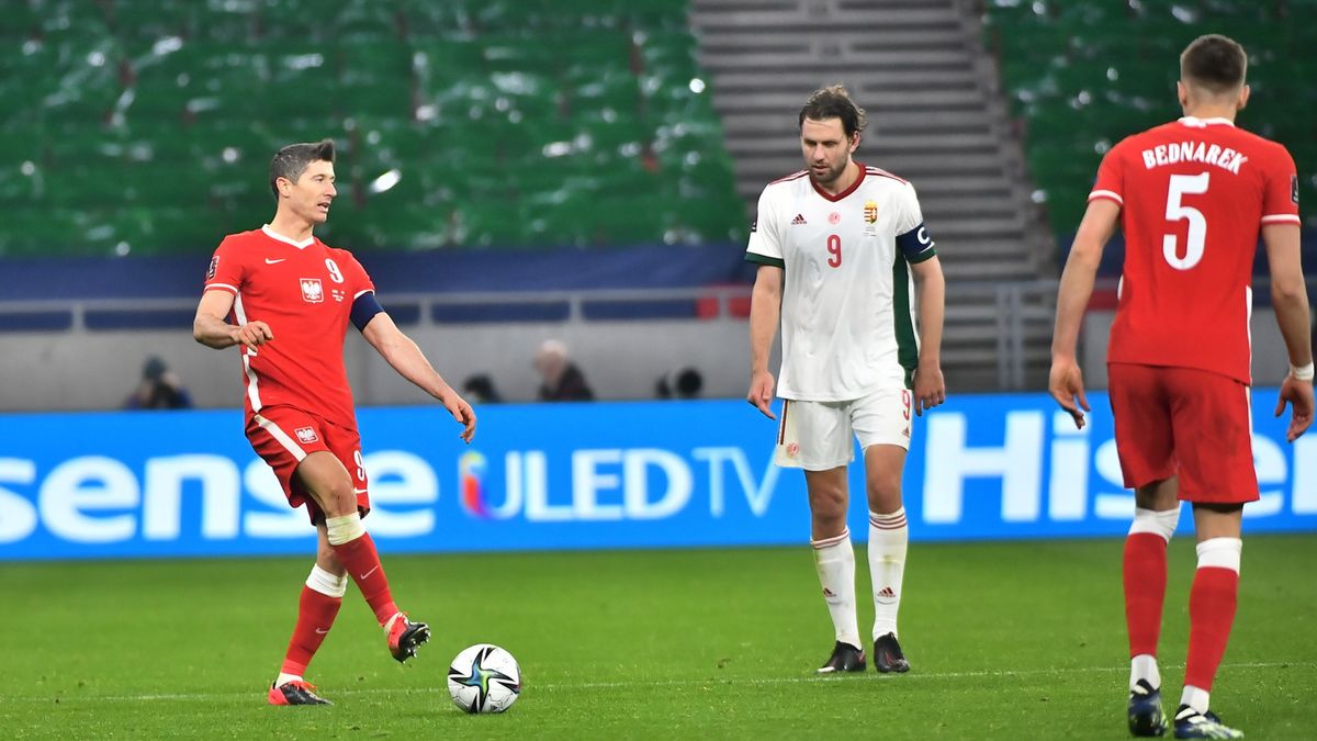 Na zdjęciu od lewej: Robert Lewandowski, Adam Szalai i Jan Bednarek