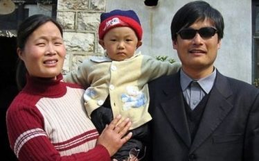 Chen Guangcheng odleciał do USA. Pekin ma kłopot z głowy?