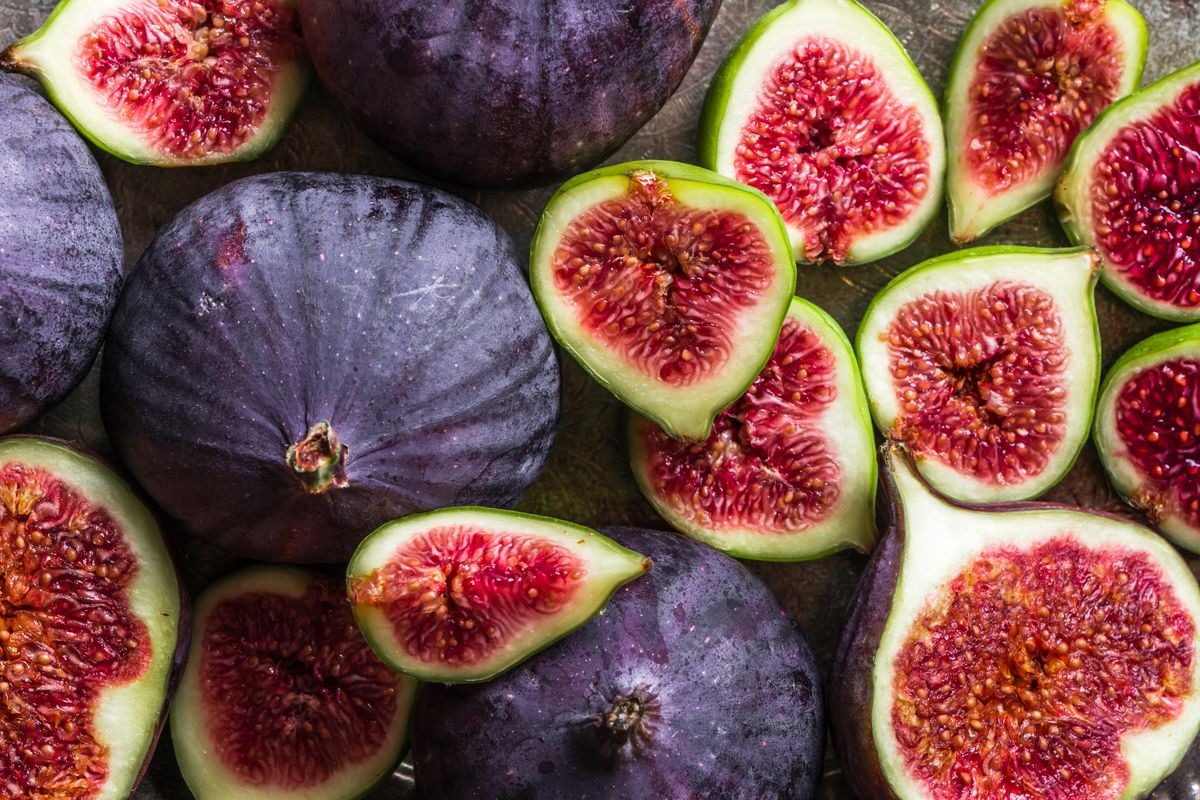 Figa to owoc wdzięcznie prezentujący w daniach zarówno słodkich, jak i wytrawnych 