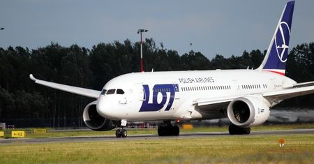 Dwa razy więcej pasażerów, kolejne trasy, nowe samoloty. Lot rośnie błyskawicznie