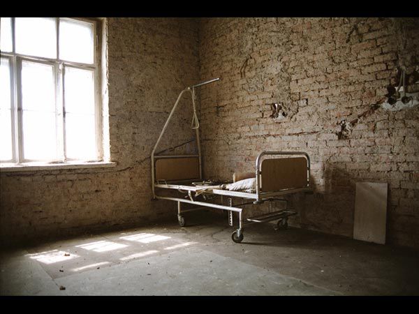 10 fascynujących opuszczonych szpitali 13