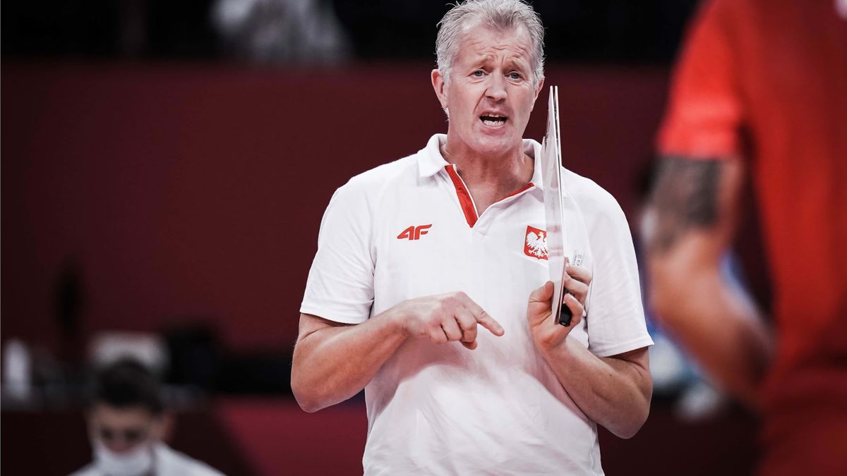 Zdjęcie okładkowe artykułu: Materiały prasowe / FIVB / Na zdjęciu: trener Vital Heynen