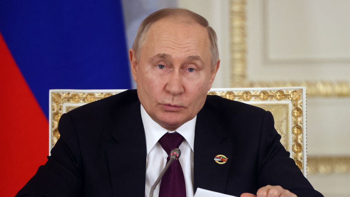 SAINT PETERSBURG, RUSSIA - JANUARY 29: (RUSSIA OUT) Russian President Vladimir Putin speaks during the plenary session of the Supreme Council of Russia and Belarus, at the Konstantin Palace on January 29, 2024, in Saint Petersburg, Russia. Belarussian President Lukashenko is having a three-days visit to Saint Petersburg. (Photo by Contributor/Getty Images)