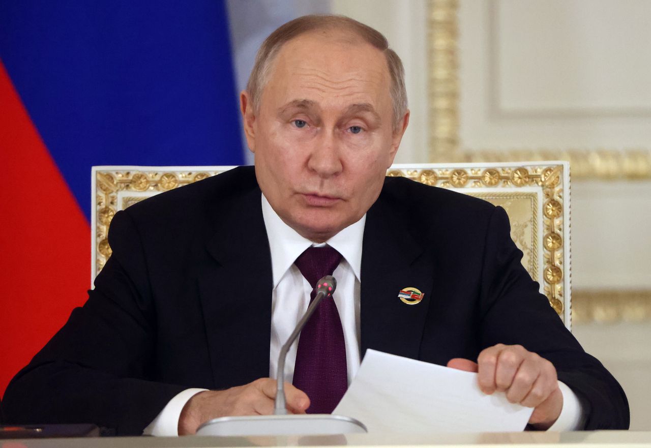 Oświadczenie majątkowe Putina. Tym oficjalnie jeździ prezydent Rosji