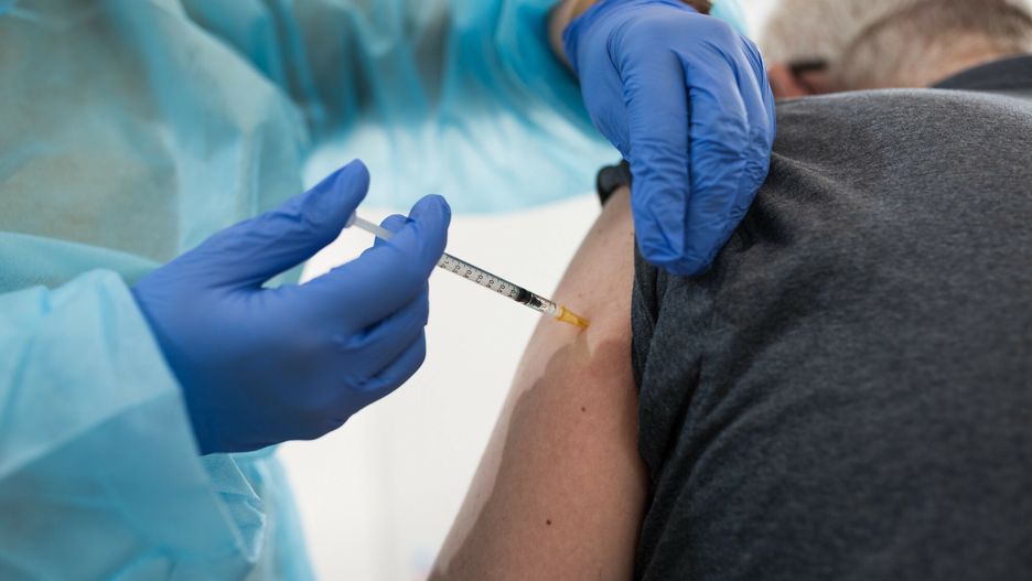 Szczepienia przeciwko COVID-19