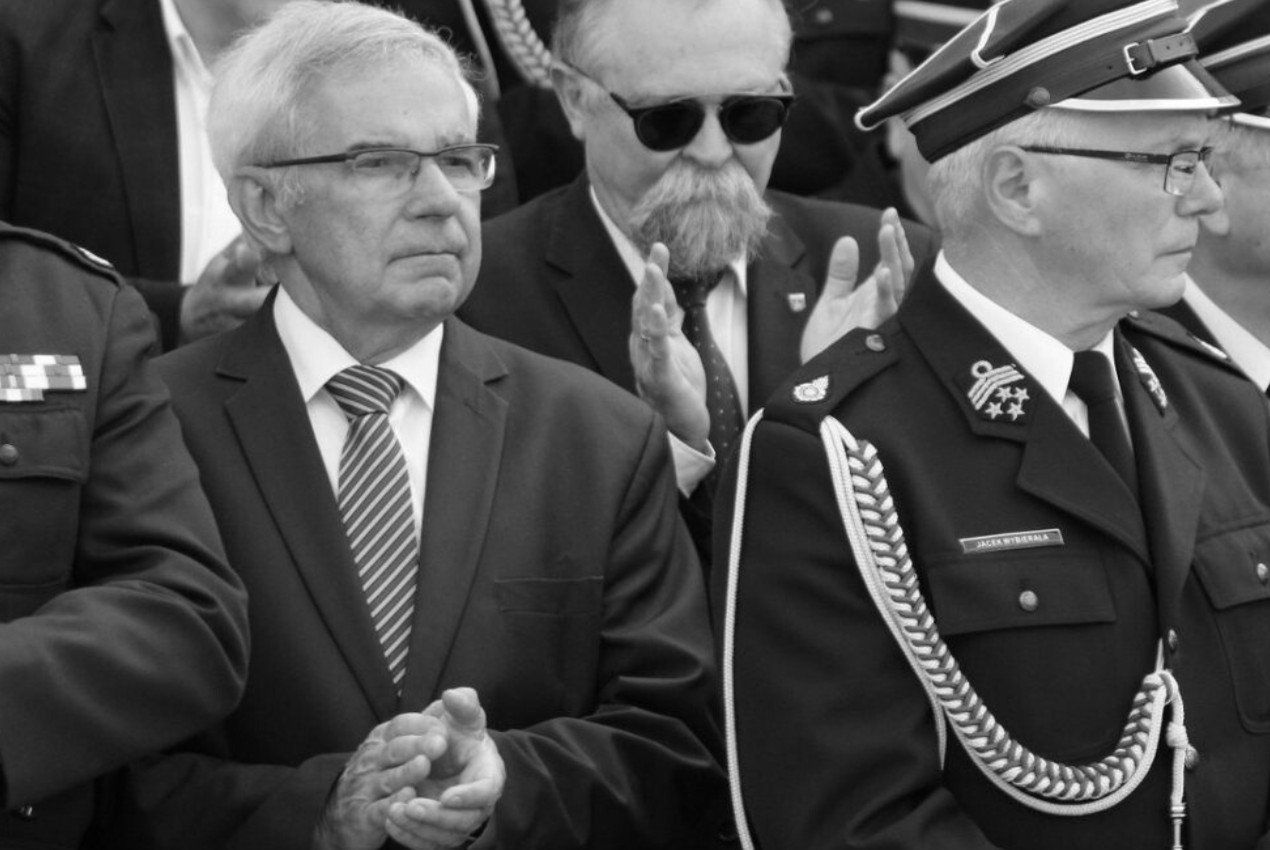 Krzysztof Kaczmarek (1954-2025) był wicestarostą krotoszyńskim (1998-2014) i sekretarzem powiatu krotoszyńskiego (2015-2021)