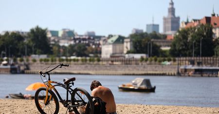 Warszawa. Pogoda na weekend. Będzie gorąco. Uwaga na gwałtowne burze!