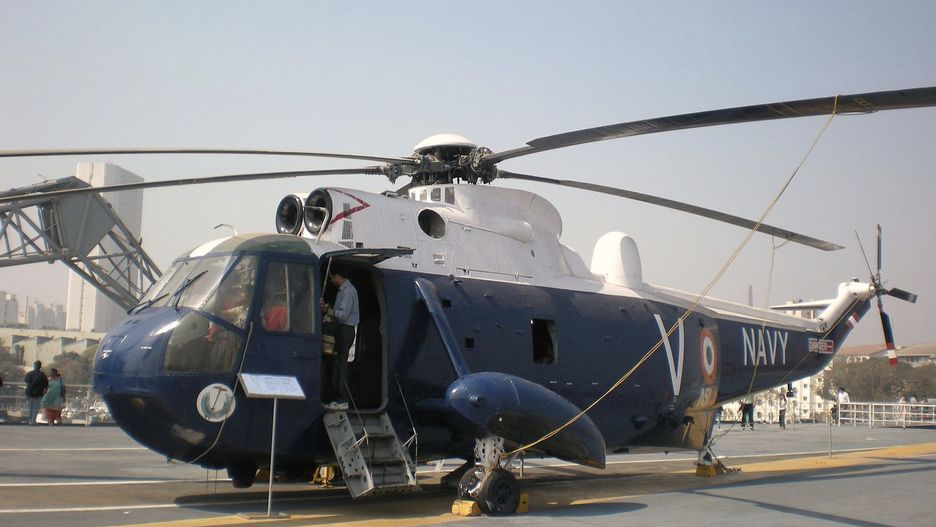Sea King to helikopter, który walczył w argentyńsko-brytyjskiej wojnie o Falklandy w 1982 roku, ale ukraińskie siły powietrzne chwalą sobie to wyposażenie
