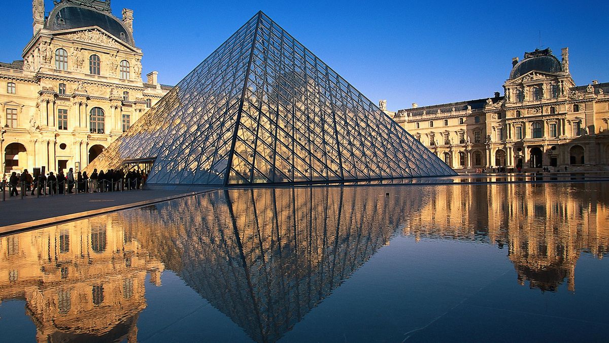 Kolejne problemy Luwru. Był wyciek