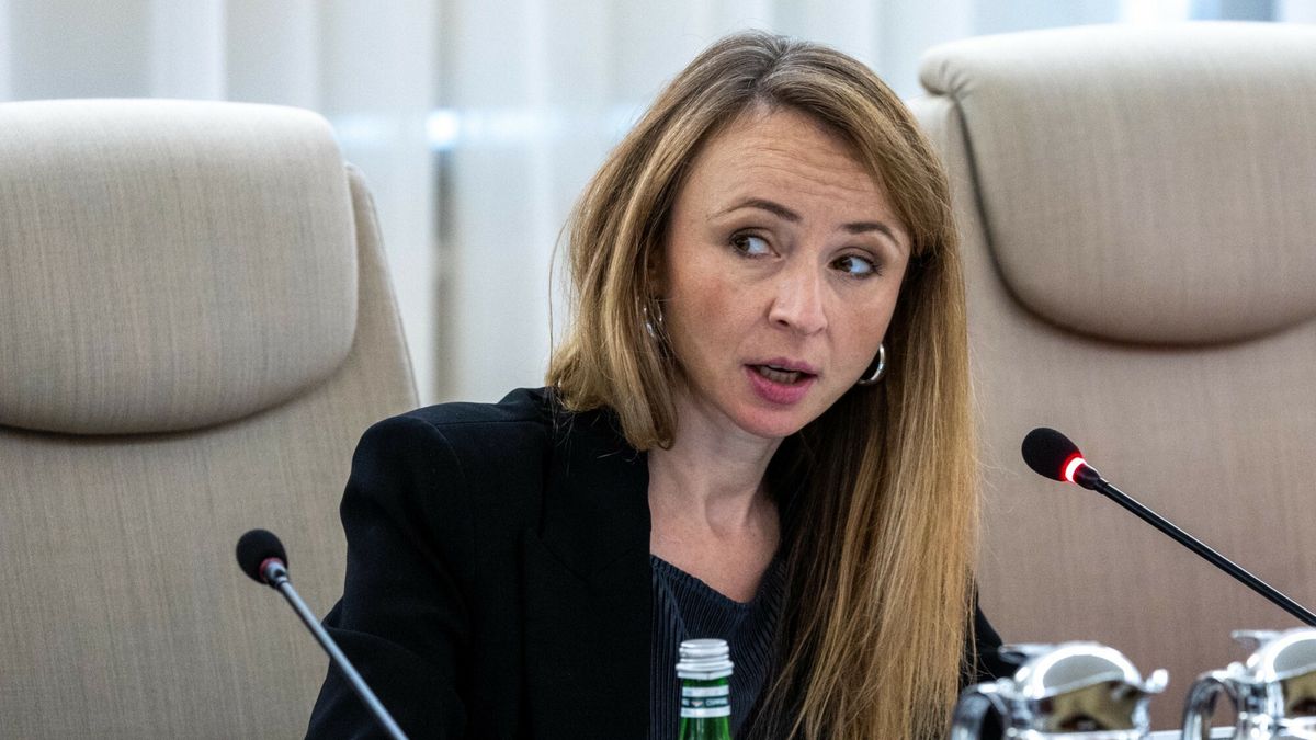 Szefowa MRPiPS Agnieszka Dziemianowicz-Bąk