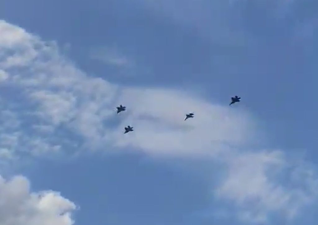 Pojawił się na radarze. F-16 w hołdzie dla "Slaba"