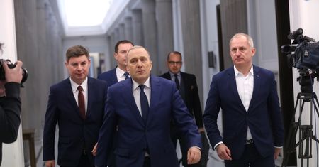 Tak PiS chce wykończyć Platformę. Na celowniku czołowi politycy