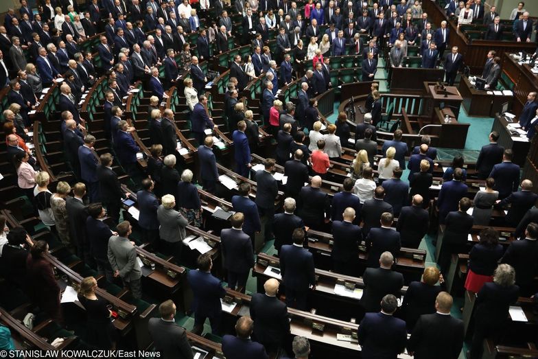 12 listopada może być wolnym od pracy. Projekt posłów PiS