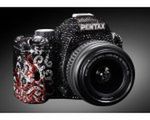 Lustrzanka Pentax K-m z kryształkami Swarovskiego