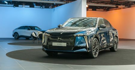 On nie powinien "iść na Chiny"? Nowy DS N°8 z bliska