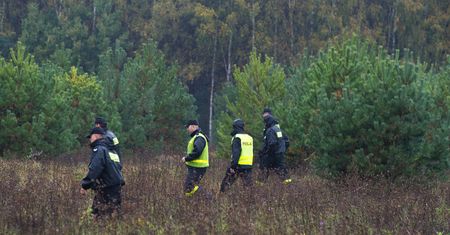 Siedlce. 16-letnia Anna zakopana w lesie. Śledczy ujawniają