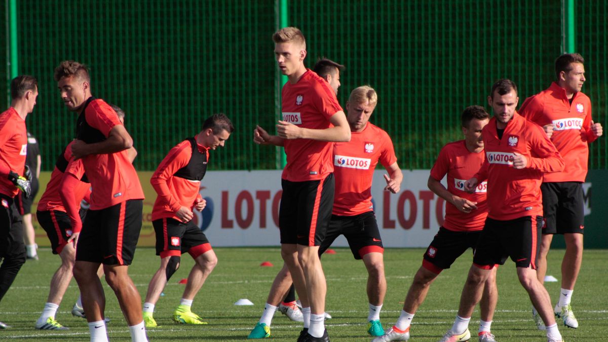 WP SportoweFakty / Kamil Krukiewicz / Na zdjęciu: Bartosz Salamon (w środku)