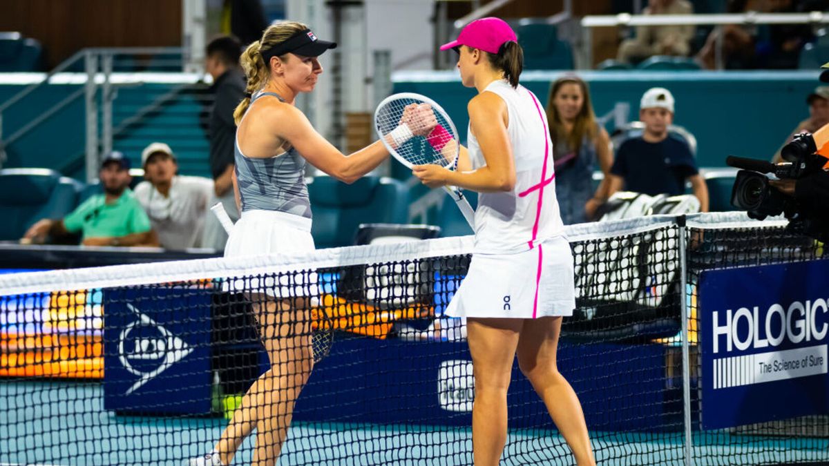 Getty Images / Robert Prang / Jekaterina Aleksandrowa i Iga Świątek