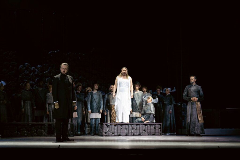 Łukasz Goliński (Roger), Pavlo Tolstoy (Pasterz) i Janusz Żak (Archiereios) © Miłosz Budzyński