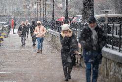 Pogoda na najbliższe dni. Napływ arktycznego powietrza do Polski. Pojawi się całodobowy mróz i śnieg