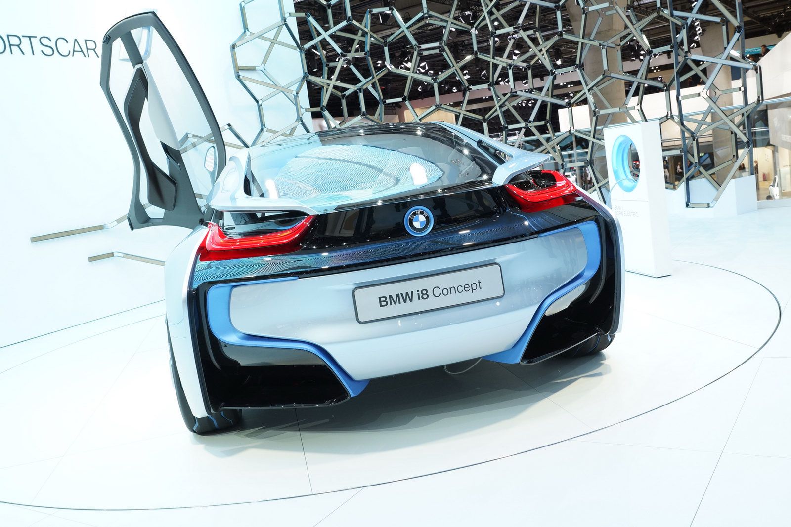 BMW i8
