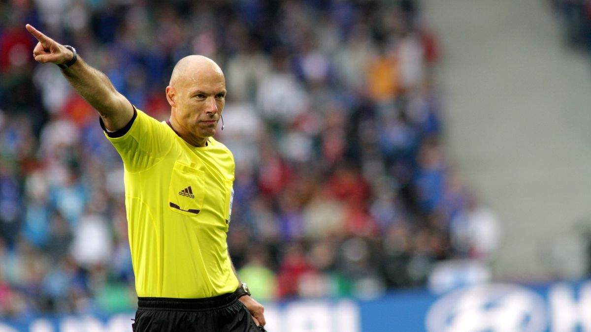 TVN Agency / Na zdjęciu: Howard Webb