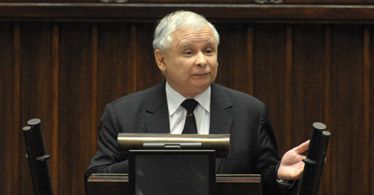 Mundurowi będą dłużej pracować. O 10 lat