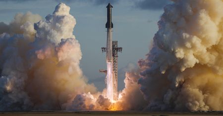 Starship SpaceX na orbicie po raz pierwszy. Wypuścił 26 Starlinków V3
