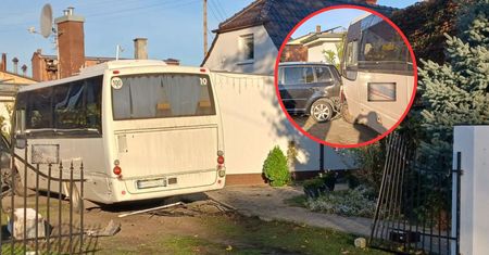 Dolny Śląsk. Autobus szkolny z dziećmi uderzył w budynek