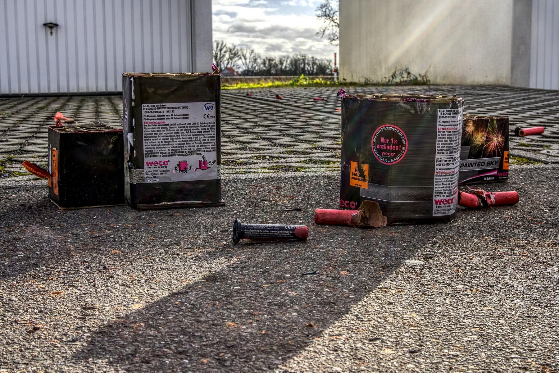 Fajerwerki nie są zabawką - co roku są przyczyną urazów mechanicznych i poparzeń