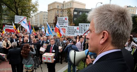 Samorządowcy protestowali w Warszawie