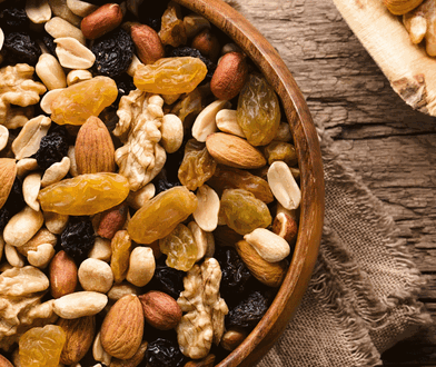 Od orzeszków ziemnych po kakao. Skąd się biorą dobre składniki w czekoladzie