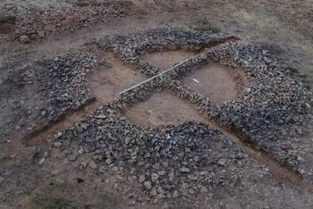 Rozkopują grobowce i osady. Znikają bezcenne artefakty
